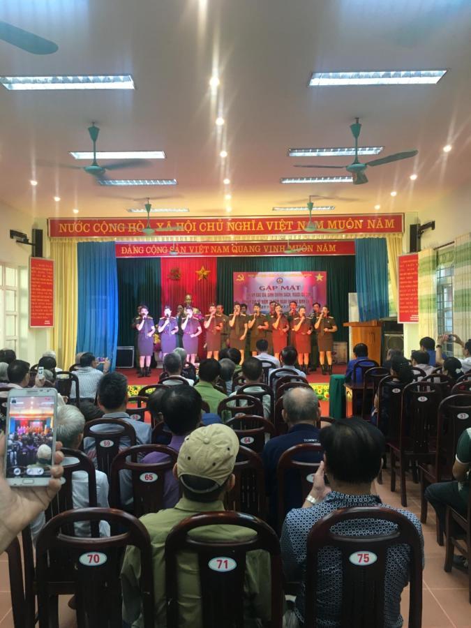 Trung Du Hotel Vinh Yen Buitenkant foto