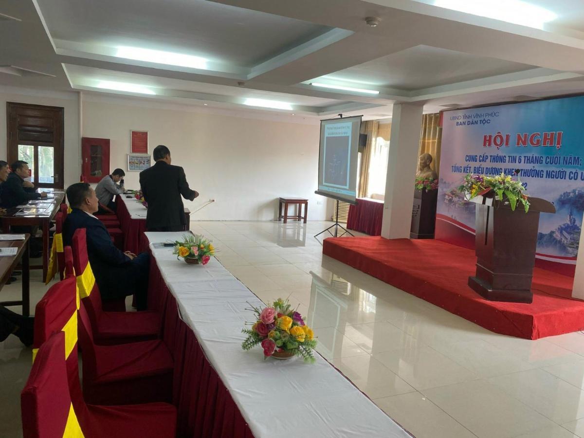 Trung Du Hotel Vinh Yen Buitenkant foto