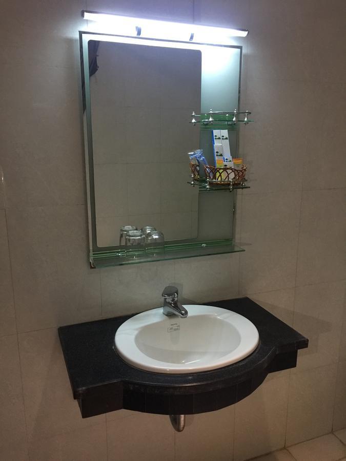 Trung Du Hotel Vinh Yen Buitenkant foto